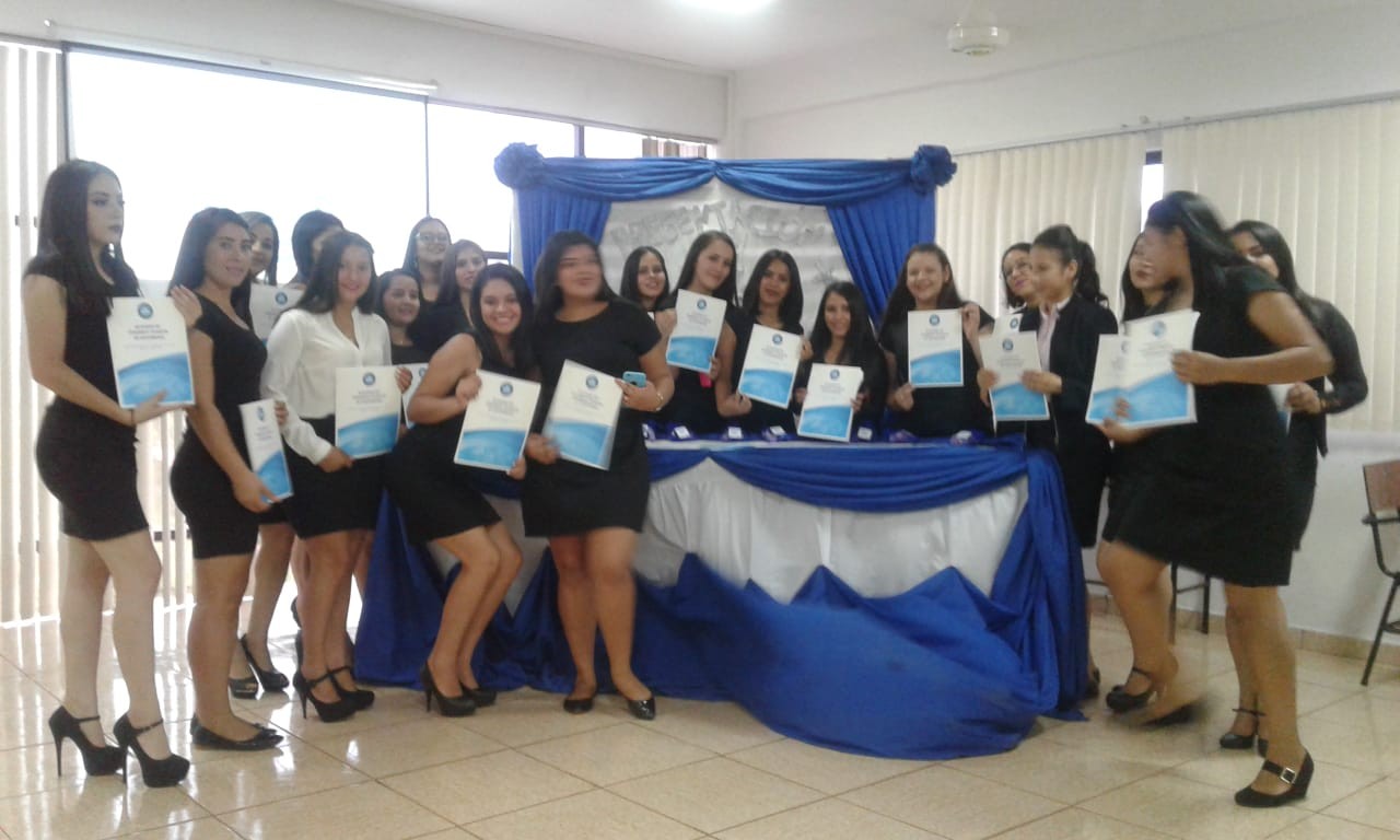 Presentación del glosario técnico de enfermería elaborado por los alumnos del 1er curso enfermería sección A