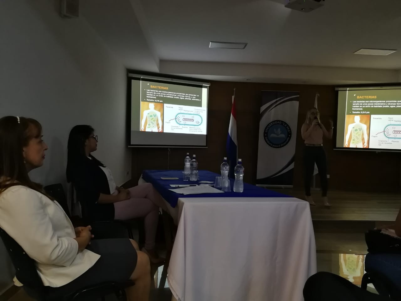 Seminario de Microbiología y Parasitología
